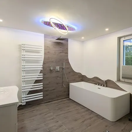 Loddin, Sealodge Casa vacanze Kolpinsee